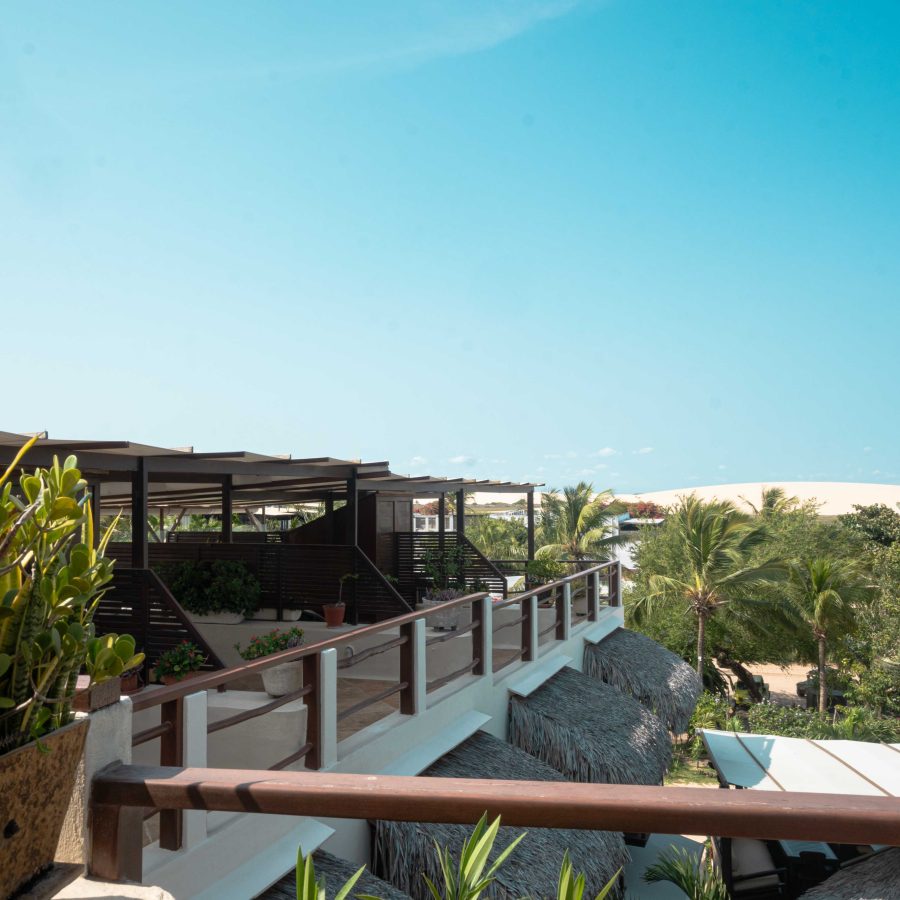 instagram.com/araxapousada