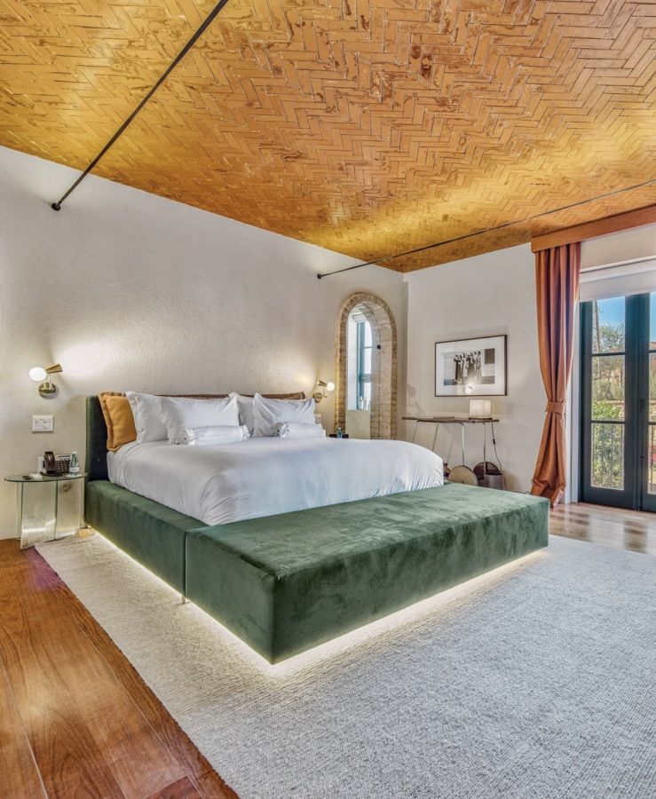 instagram.com/borgodelvinohotel