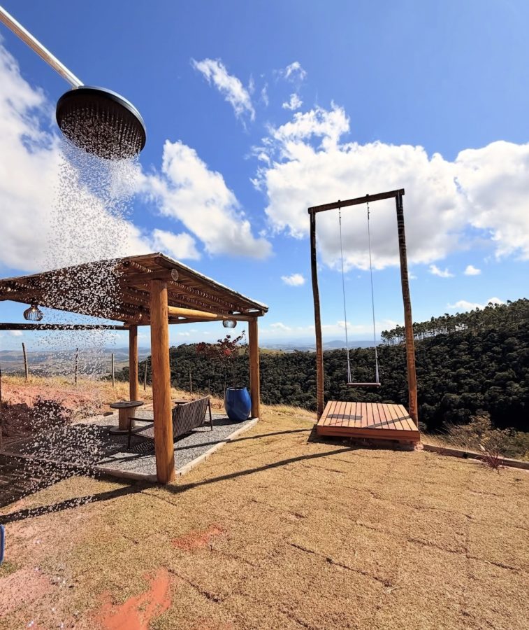 Condomínio Fazenda Boa Vista – Estrada Sítio Barreiros,  1801 – Casa 3 - Bairro: Maravilha – Paty de Alferes, CEP.  26.950-000.