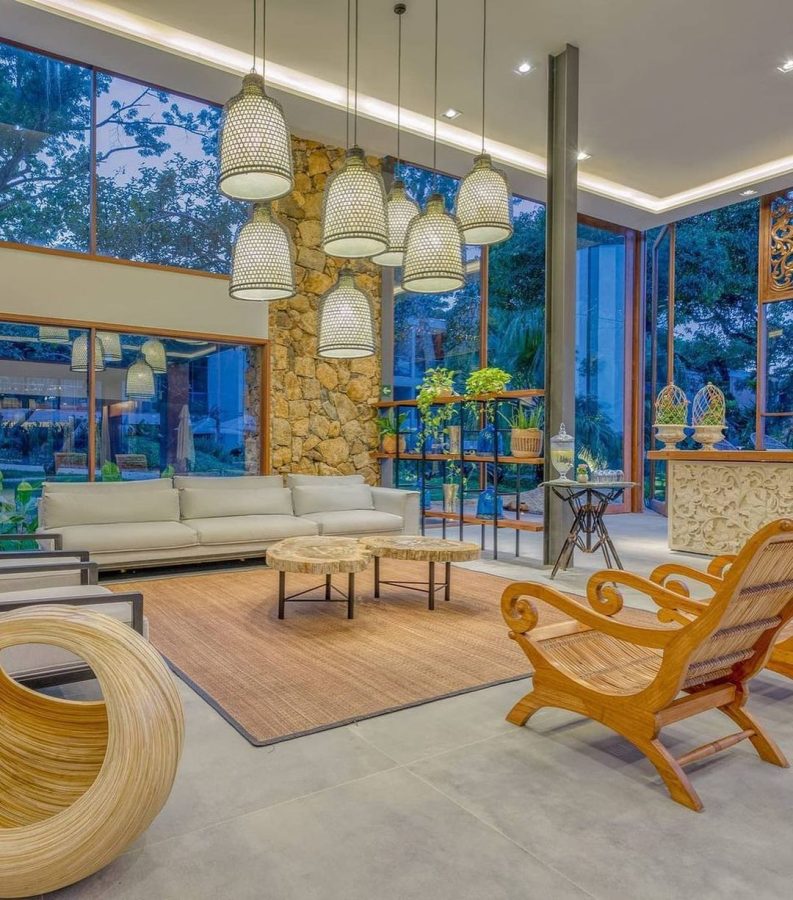 Av. José Pacheco do Nascimento, 8500 -  ​Praia do Veloso - 11.630-000 - Ilhabela - SP