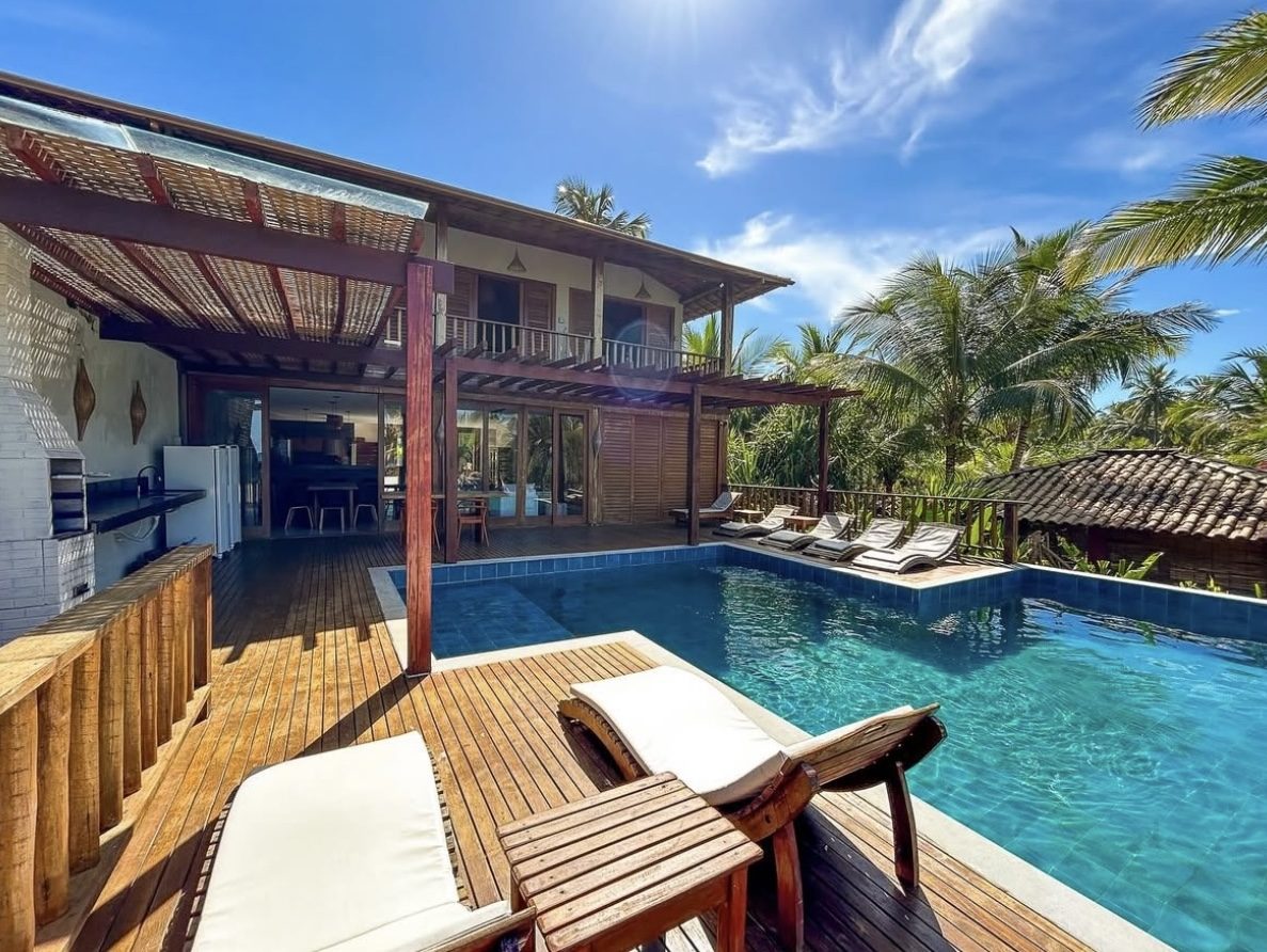 instagram.com/casasbombaca