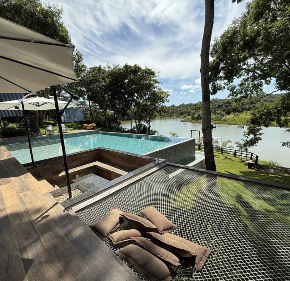 instagram.com/chalesdolagocaldasnovas