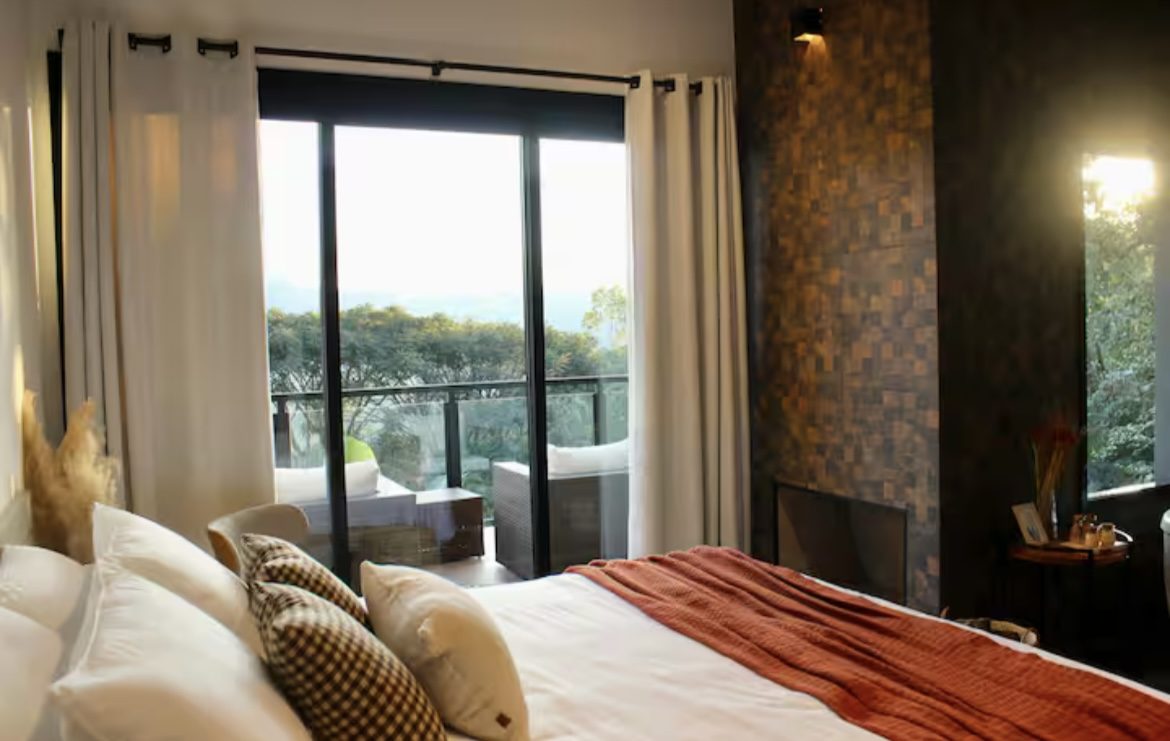 instagram.com/chalesvaledamantiqueira