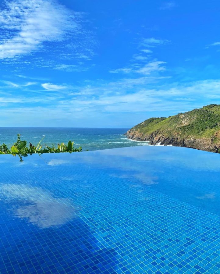 Cliffside Luxury Inn