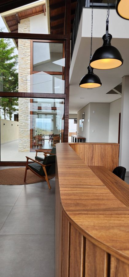 instagram.com/lavrasinn