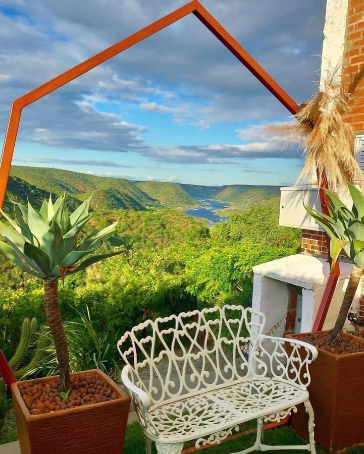 Rua Alto do Mirante 1600