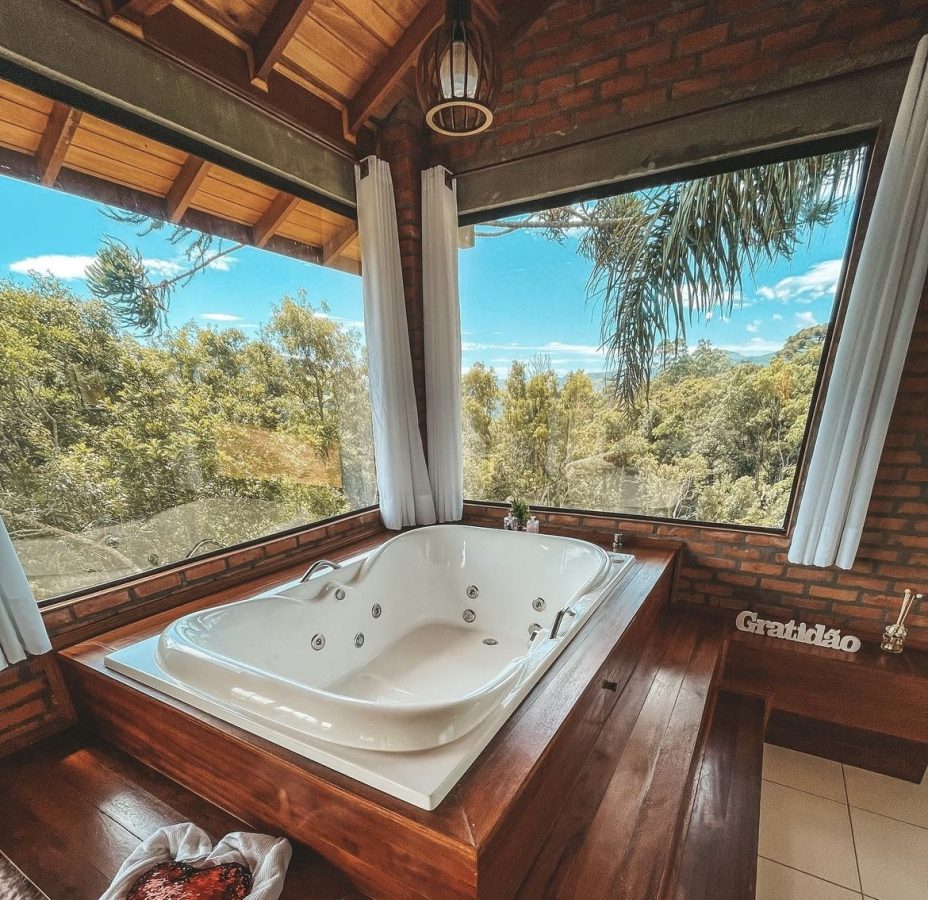 instagram.com/pousadaaltosdobarracao