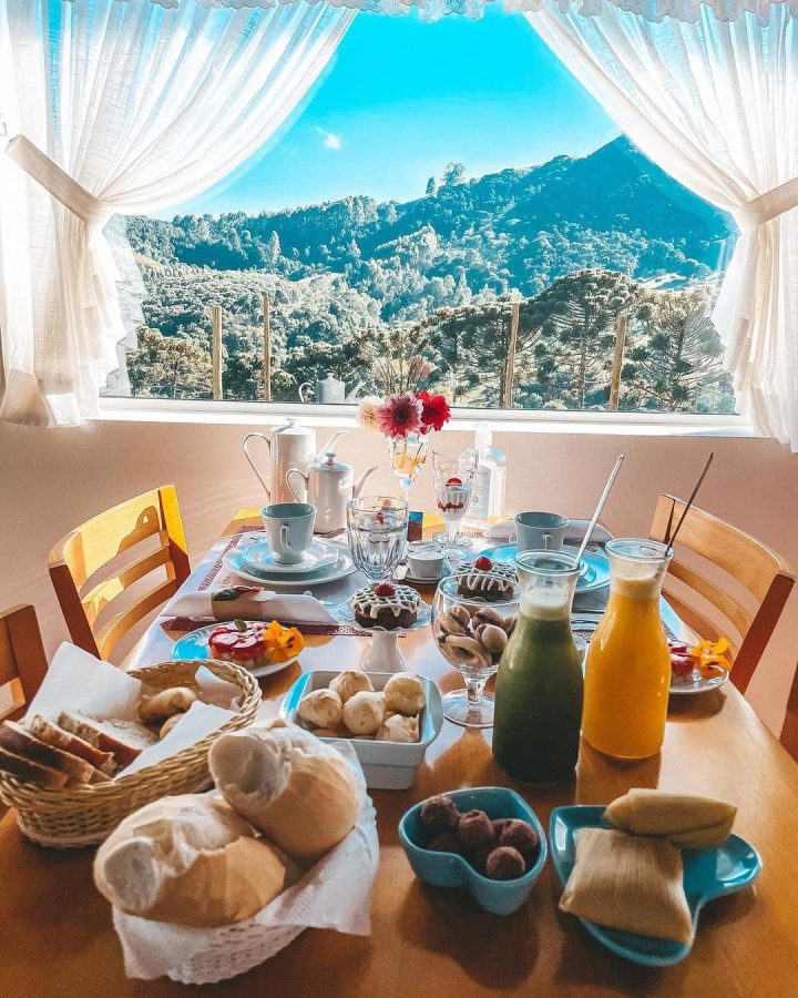 instagram.com/pousadacolinadasandorinhas