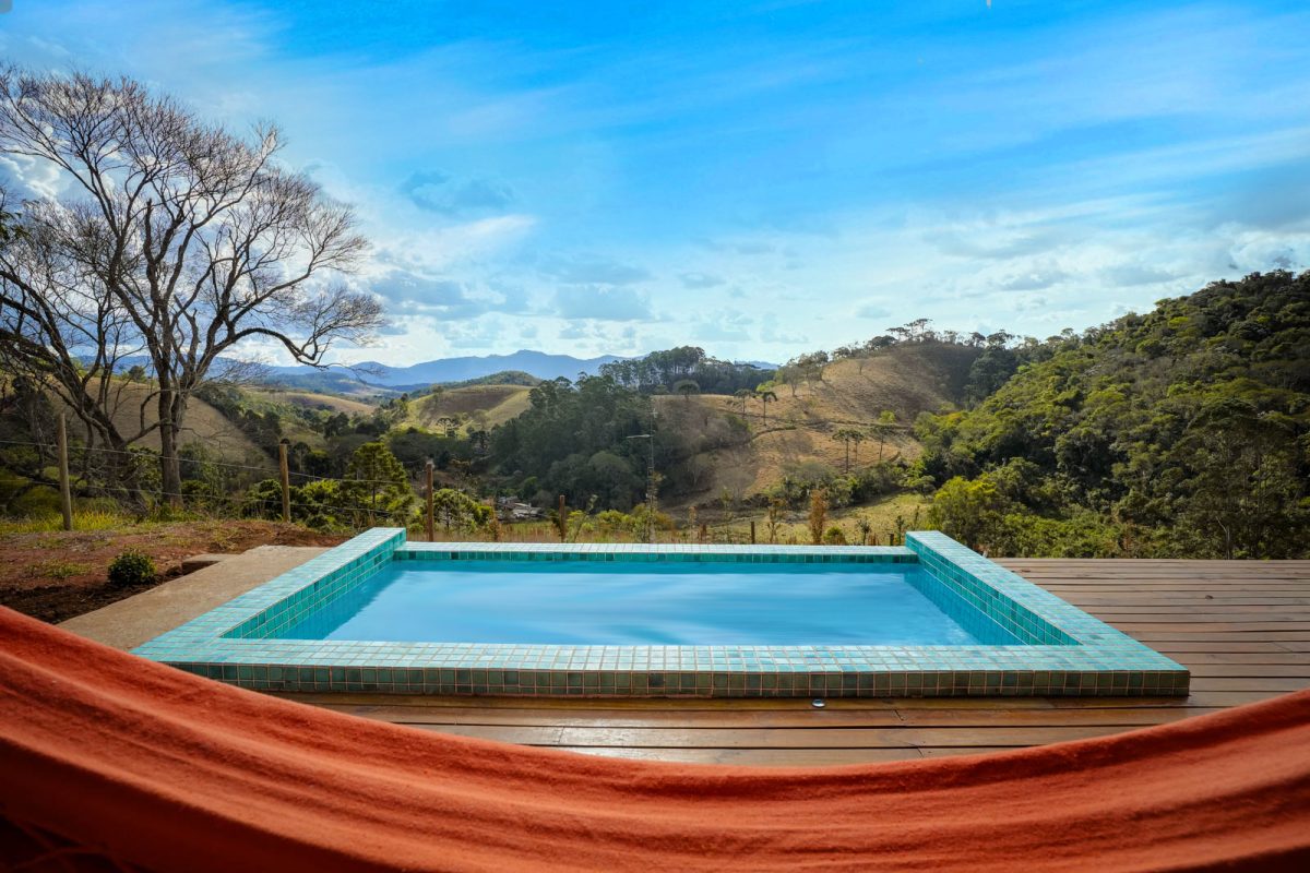 R. Ana Leite Julião Torres, 202 - Ribeirão, Ilhabela - SP, 11630-000