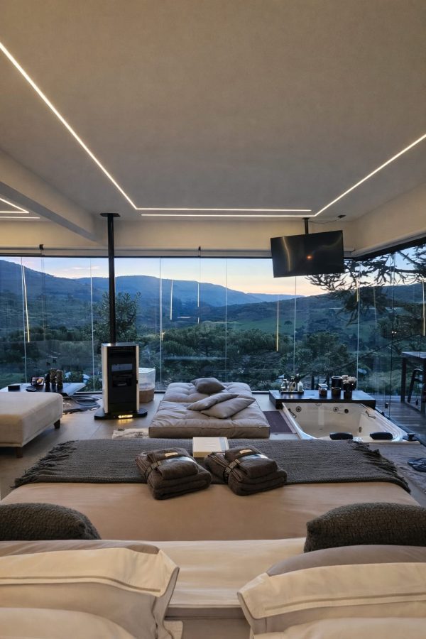 https://linktr.ee/TheAltitudeCabanas