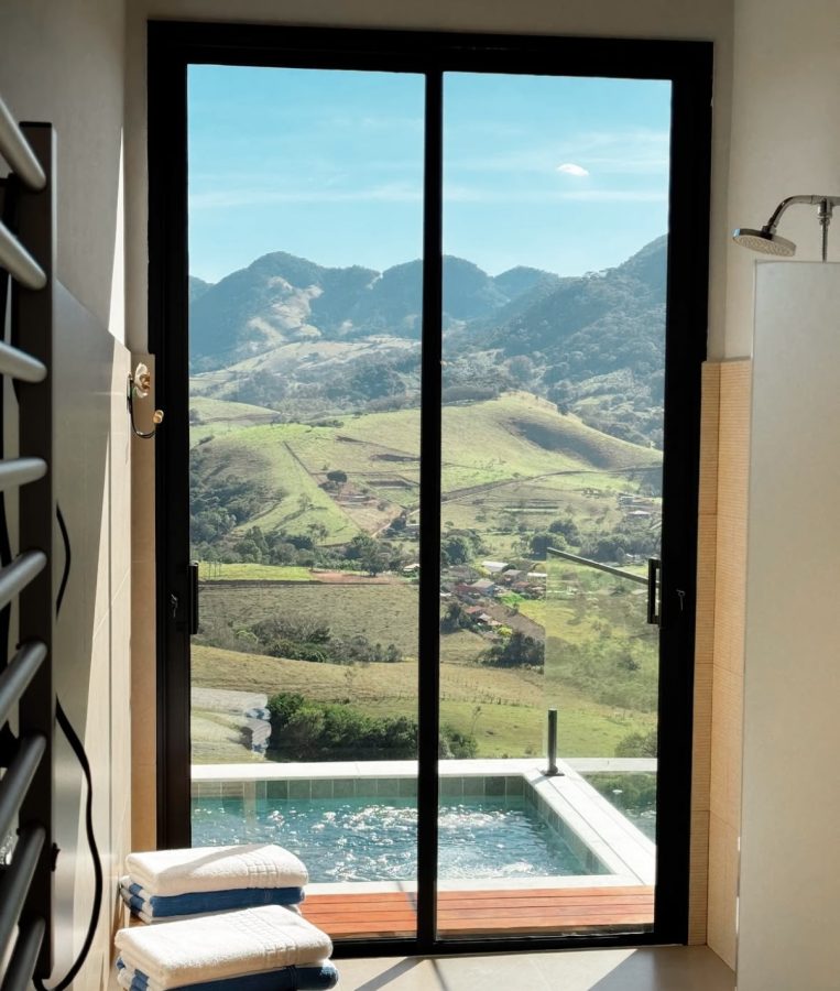 Estrada Municipal de Gonçalves km 4