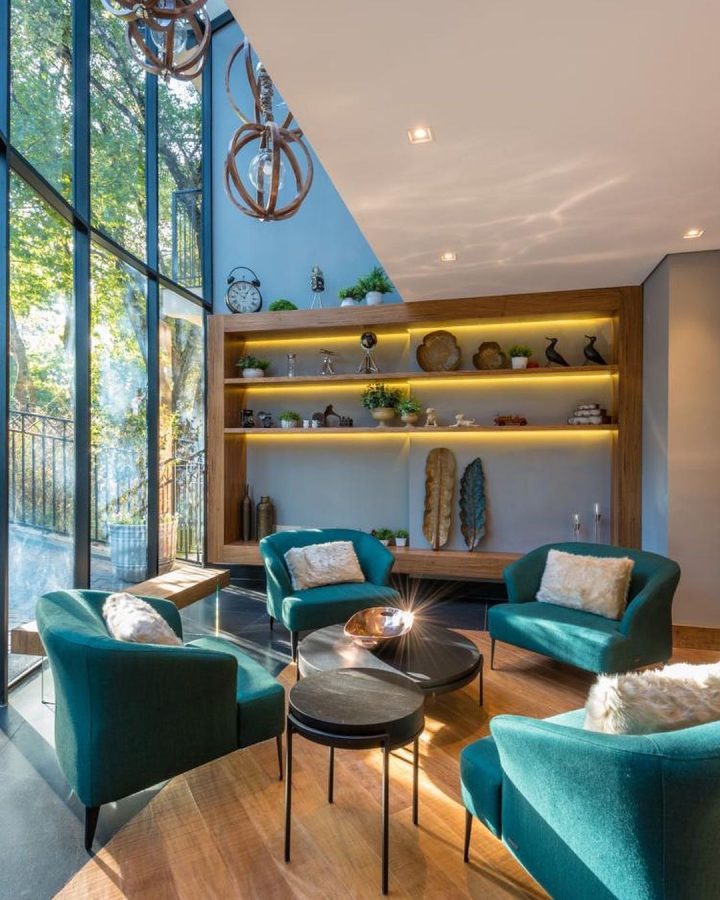 instagram.com/villaamista