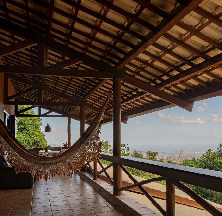 instagram.com/villaboavista_guaramiranga.ce