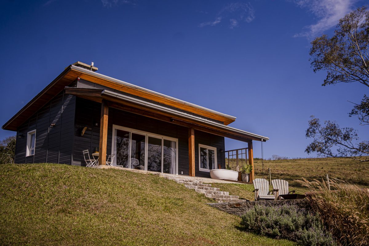 instagram.com/woodfarmhouse_